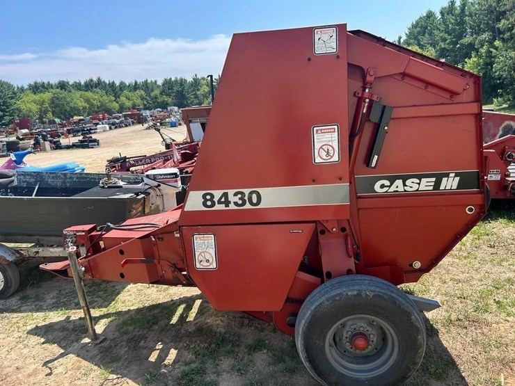 case-ih-8430-image-2