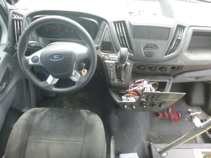 2019-ford-transit-image-8