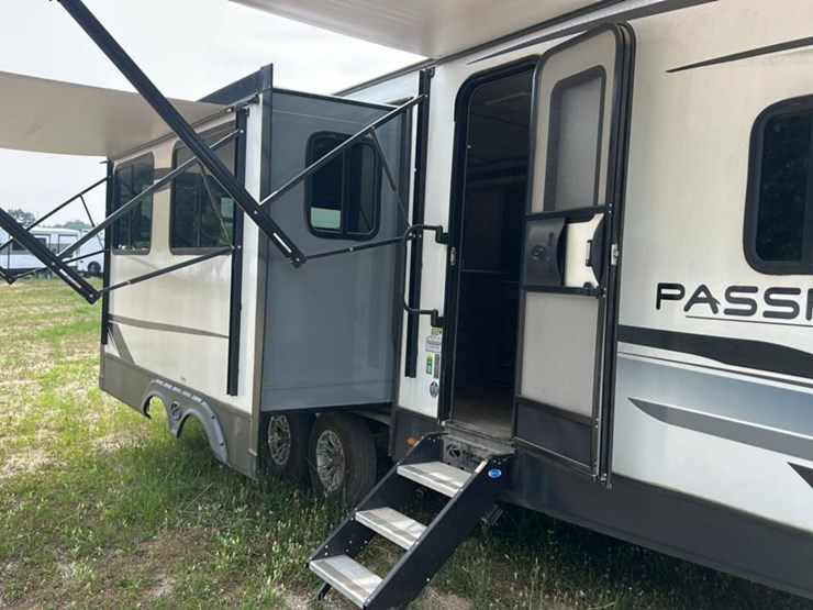 #142-•-2022-keystone-passport-grand-touring-series-2870rl-camper-image-20