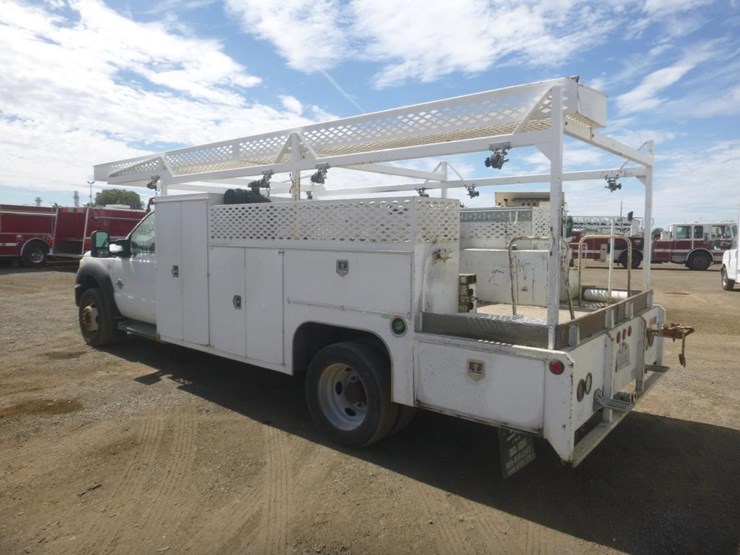 2011-ford-f550-image-4
