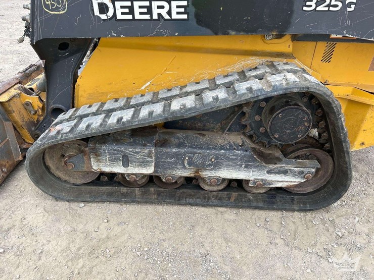 deere-325g-image-19