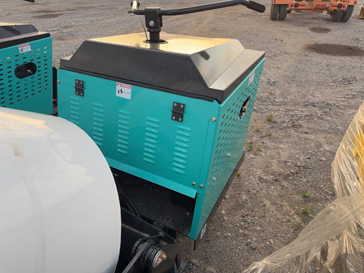 #43504-•-sdlool-mt800-wheeled-mini-mixer-truck-ltlsjbg800j260439-inv#43504-image-20