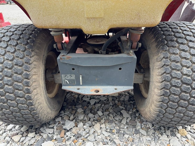 kubota-t1670-image-9