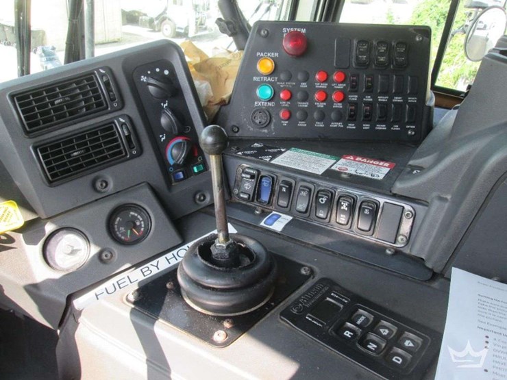 2016-mack-mru613-image-27