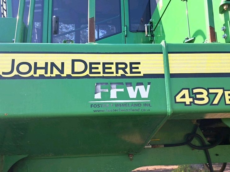 2016-deere-437e-image-10