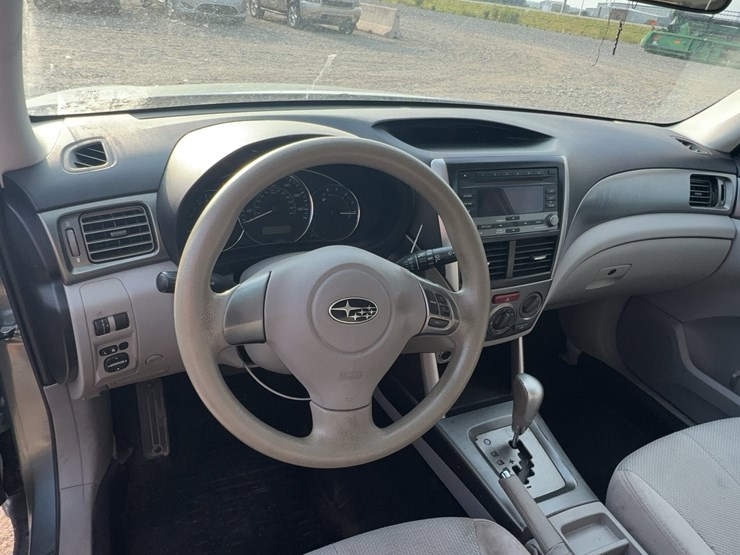 2012-subaru-forester-image-32