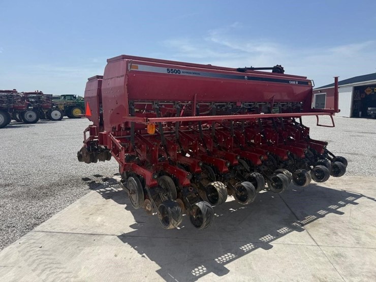 case-ih-5500-image-50