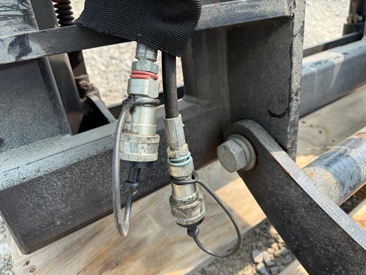 kubota-l4455a--4-pt-hitch-and-subframe-wh-auto-latch-uni-tach-image-10