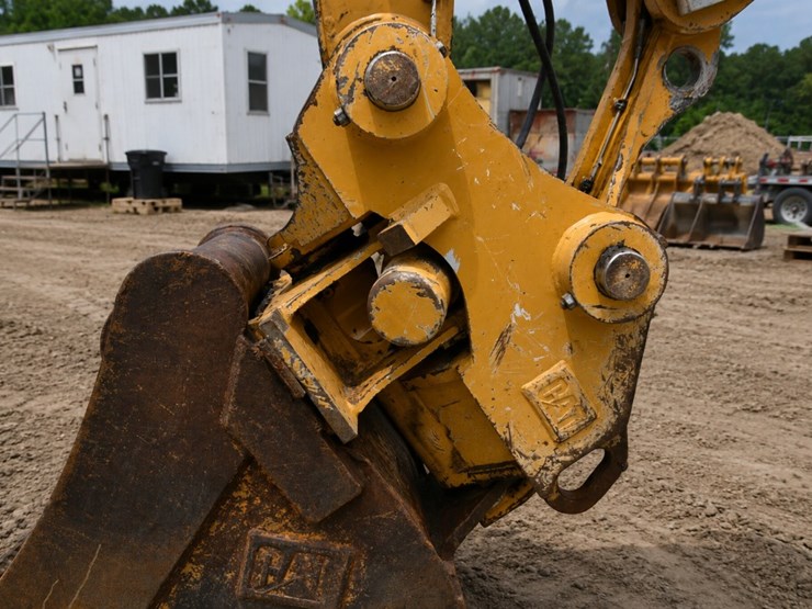 2019-caterpillar-m322f-image-6