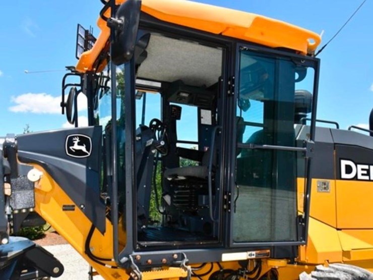 2019-deere-670g-image-8