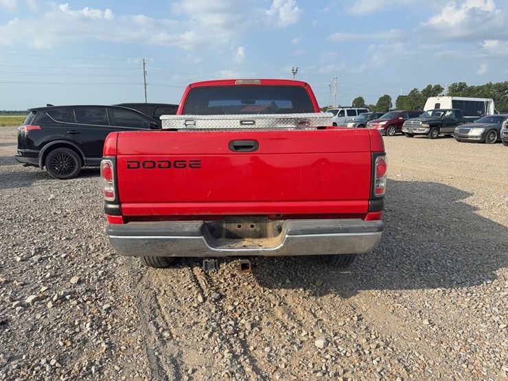 2001-dodge-ram-1500-image-4