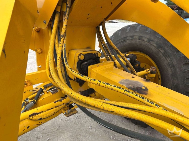 2002-caterpillar-120h-image-20