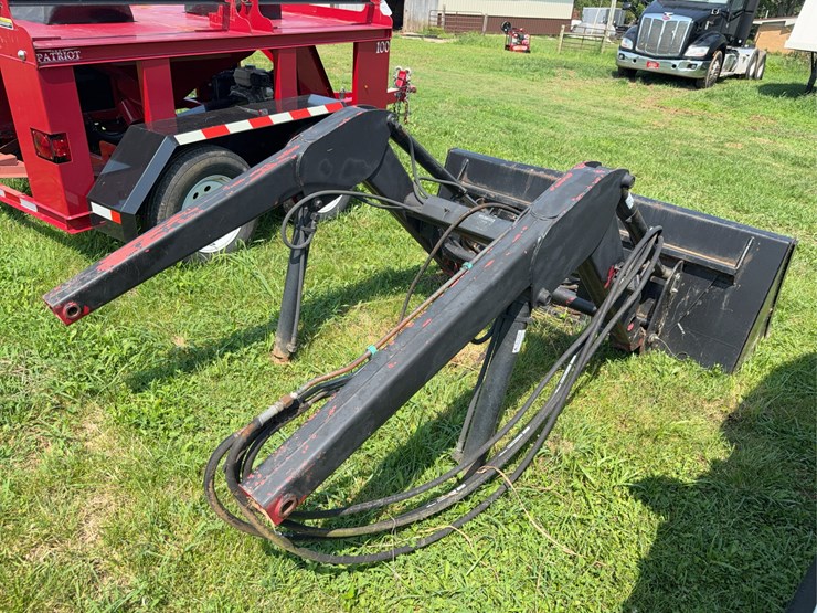 loader-with-bucket-to-fit-new-holland-tn-image-3