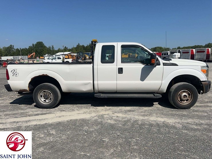 2016-ford-f250-xl-image-4