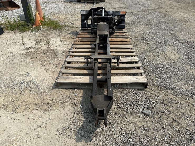 kubota-l4455a--4-pt-hitch-and-subframe-wh-auto-latch-uni-tach-image-7