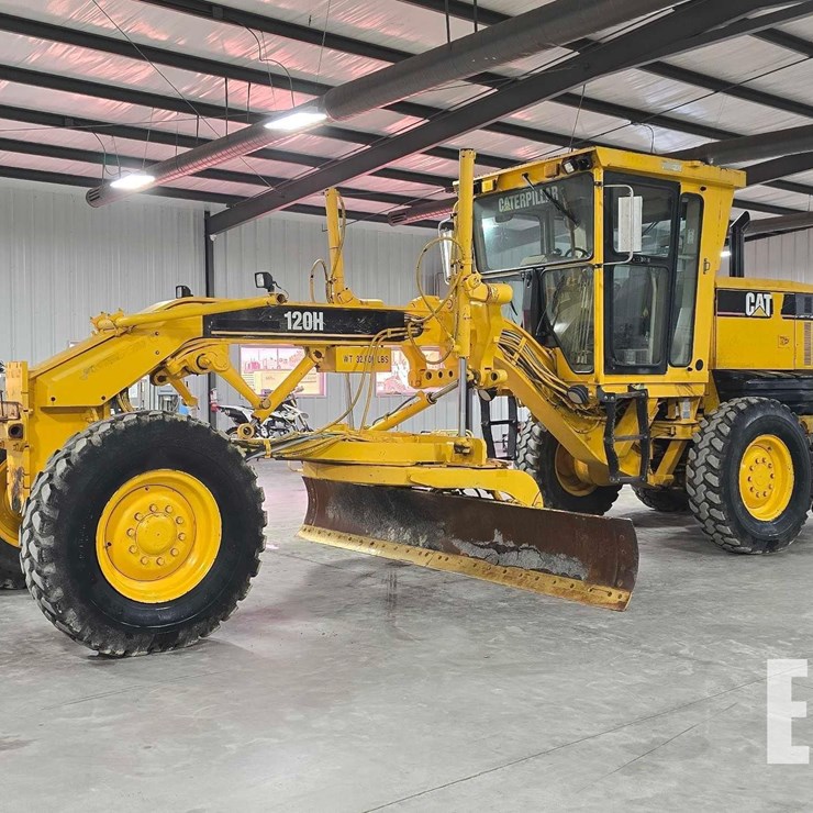 2004 CATERPILLAR 120H