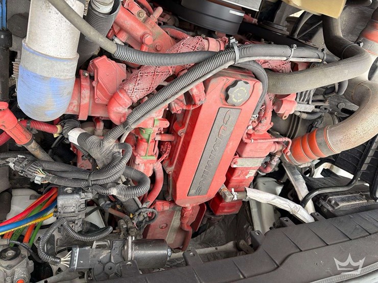 2017-international-durastar-4300-image-16