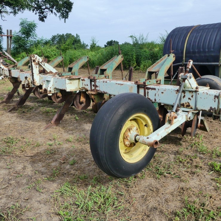 KMC 6 Row Ripper Stripper Bedder