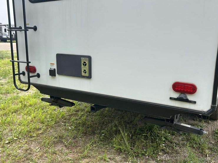 #140-•-2025-grand-design-imagine-xls-22mle-camper-image-27