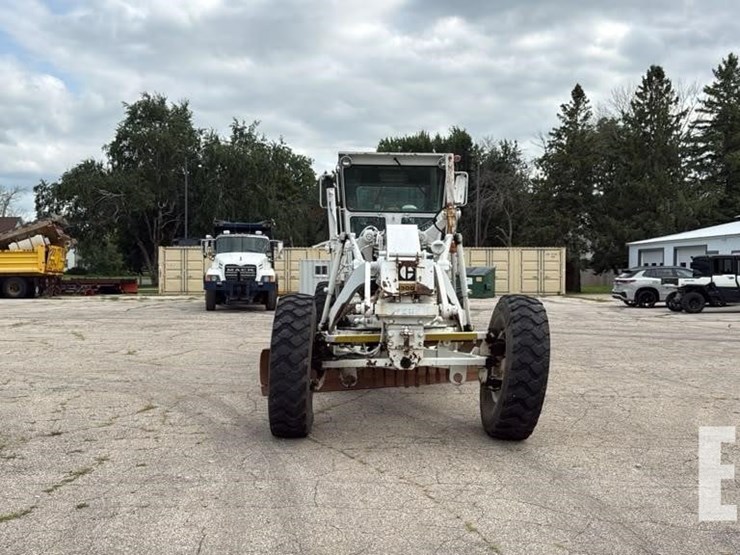 1987-caterpillar-130g-image-6