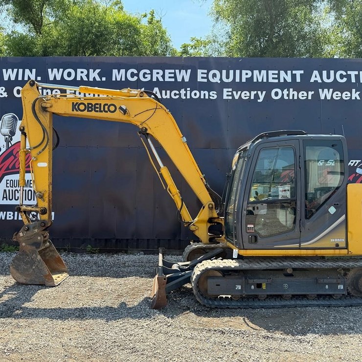 KOBELCO SK85CS