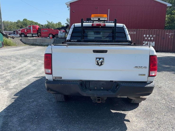 2019-ram-1500-classic-image-4