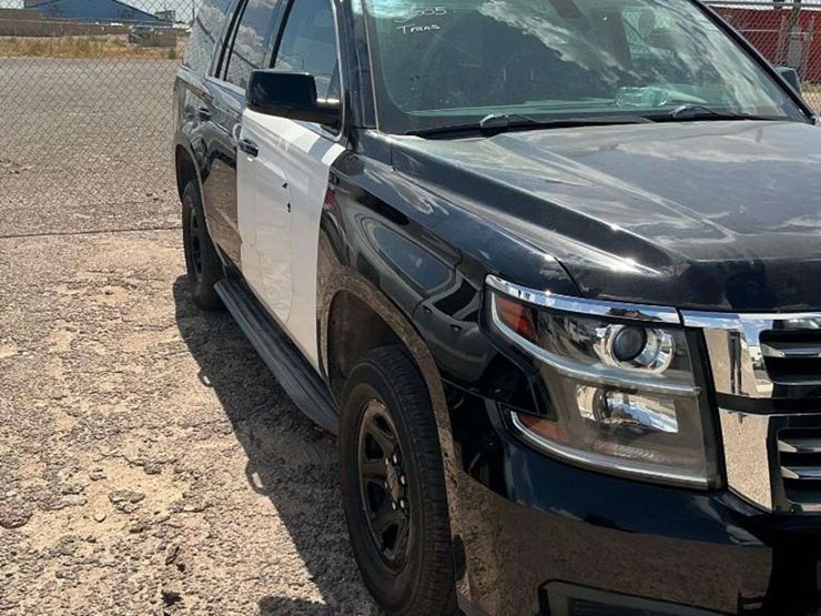 2020-chevrolet-tahoe-image-2