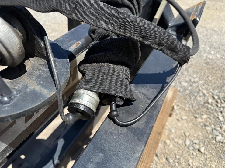 kubota-l4455a--4-pt-hitch-and-subframe-wh-auto-latch-uni-tach-image-9