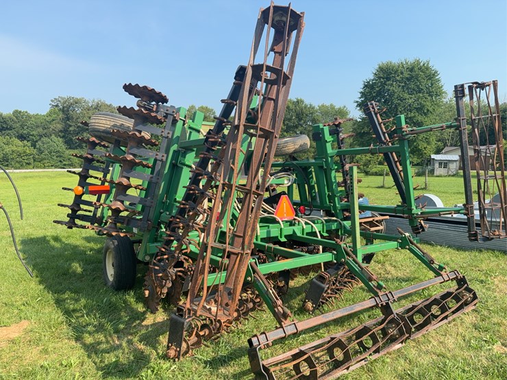 2200-turbo-till-(2200tt)-22'-with-gandy-air-seeder-image-7