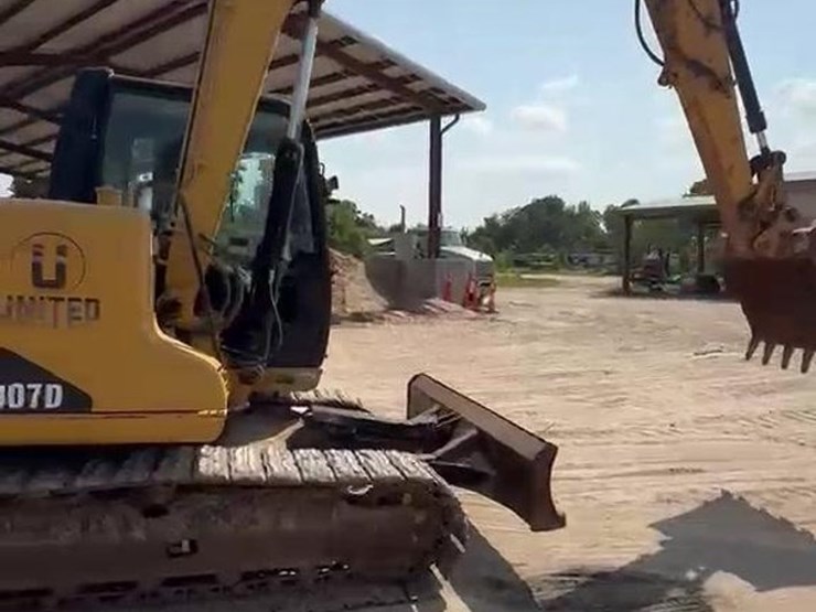 2013-caterpillar-307d-image-7