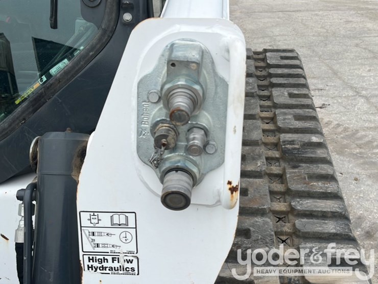 2022-bobcat-t870-image-24