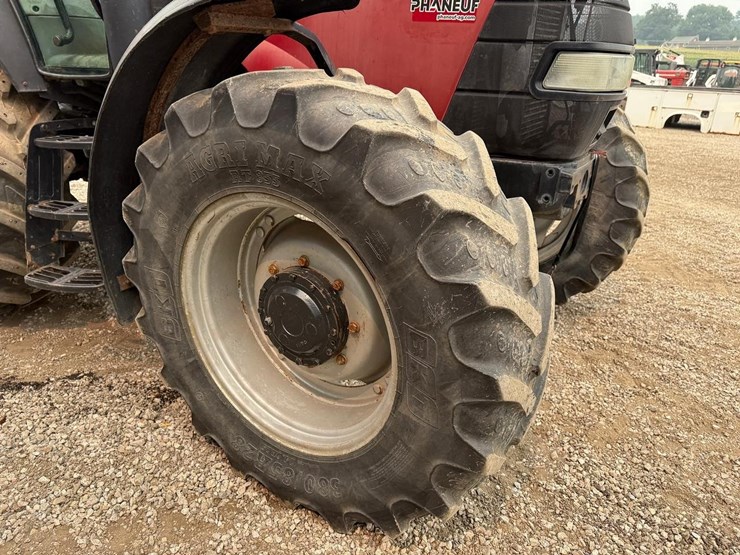 case-ih-mxu110-image-11