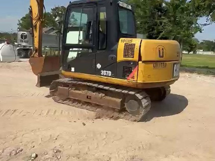 2013-caterpillar-307d-image-21