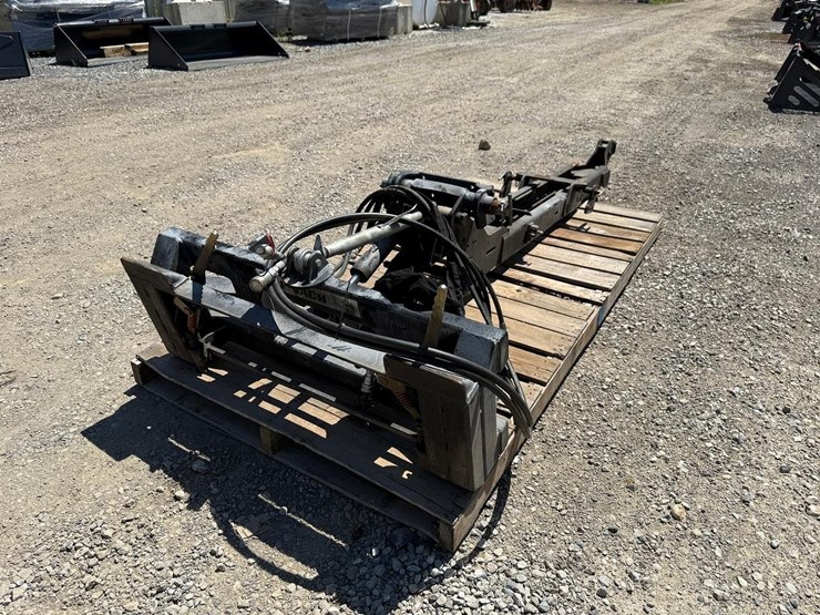 kubota-l4455a--4-pt-hitch-and-subframe-wh-auto-latch-uni-tach-image-4