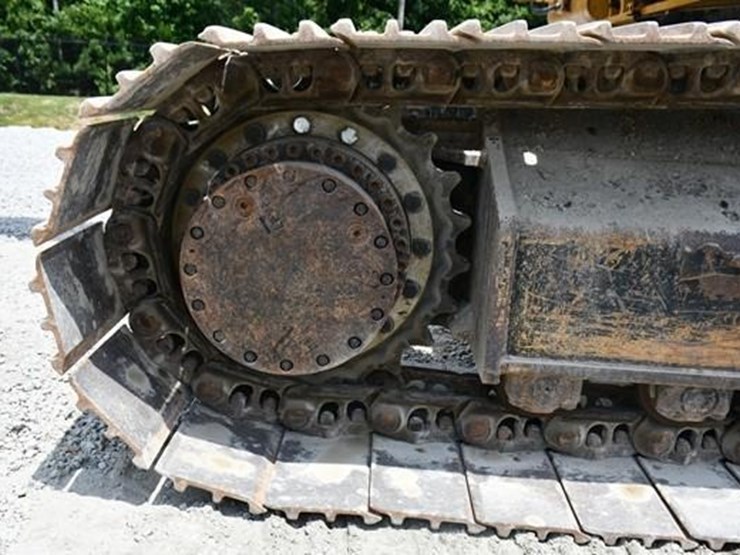 2019-caterpillar-336-image-17
