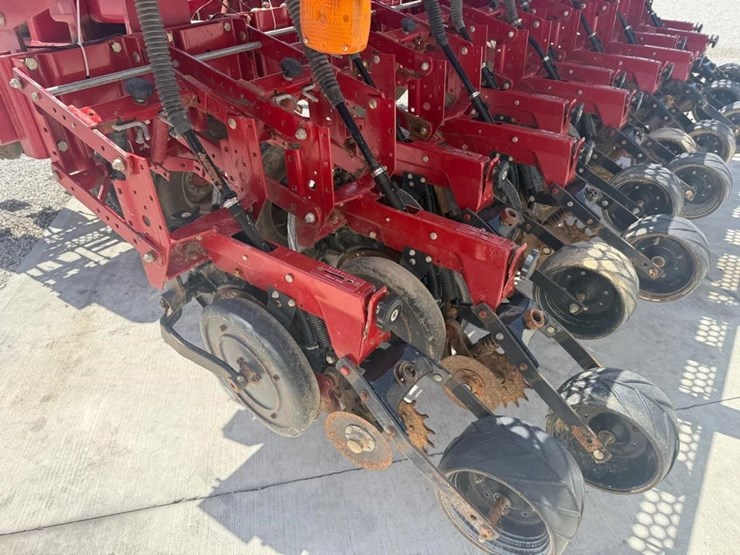 case-ih-5500-image-67