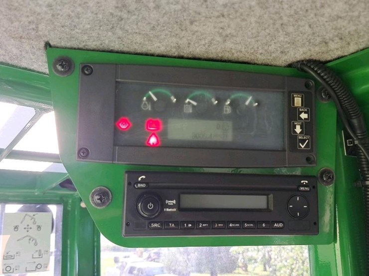 2016-deere-437e-image-16