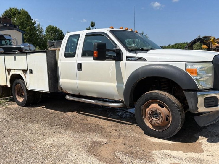 2013-ford-f550-image-7