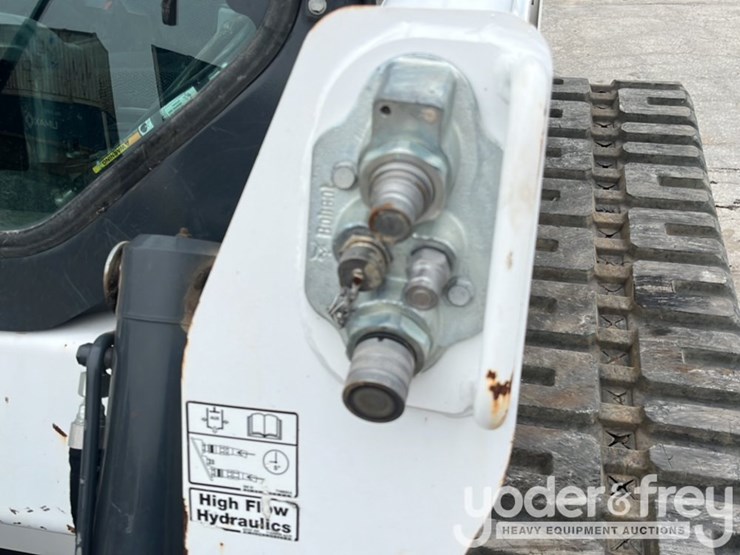 2022-bobcat-t870-image-26