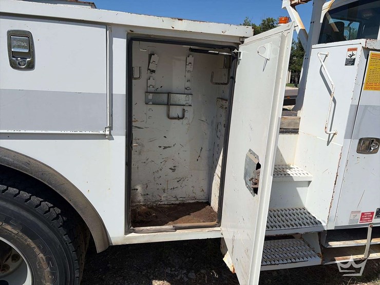 2012-international-durastar-4300-image-21