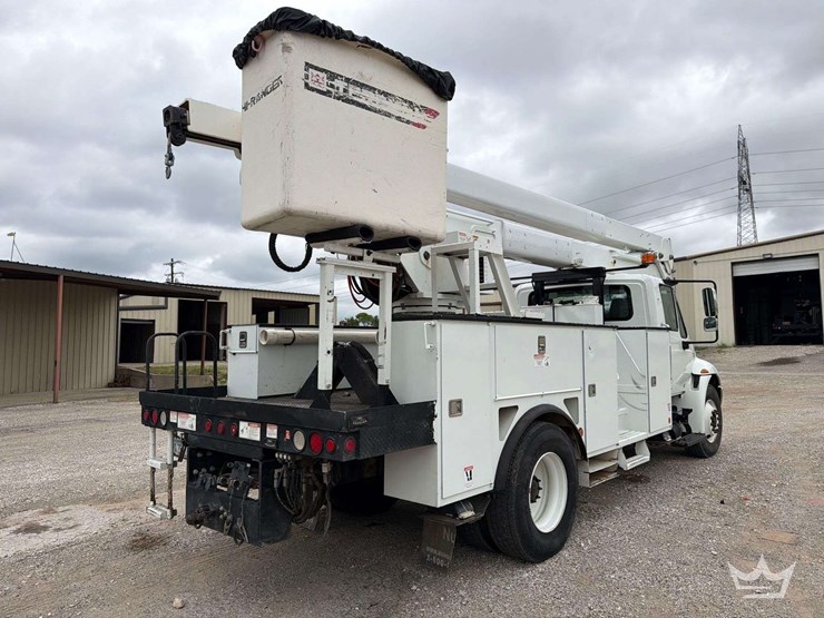 2019-international-durastar-4300-image-4