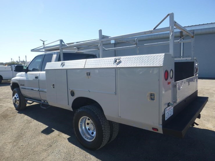 1999-dodge-ram-3500-image-4