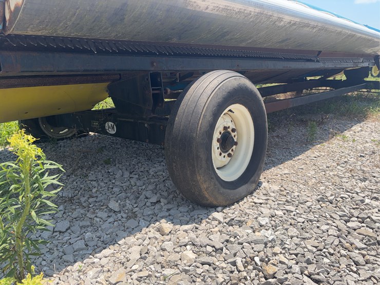 j&m-24'-header-wagon-image-6