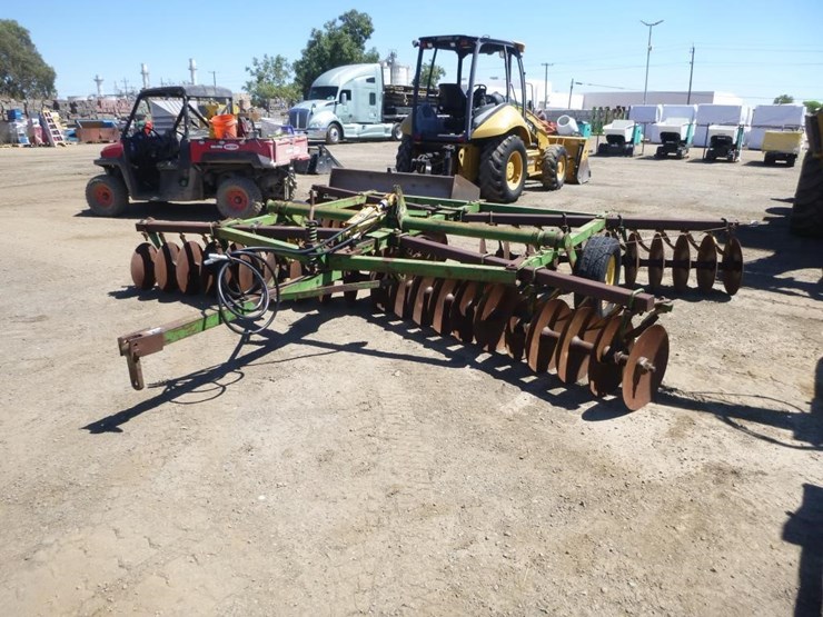 john-deere-15-image-1