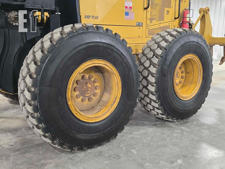 2013-caterpillar-14m-image-29