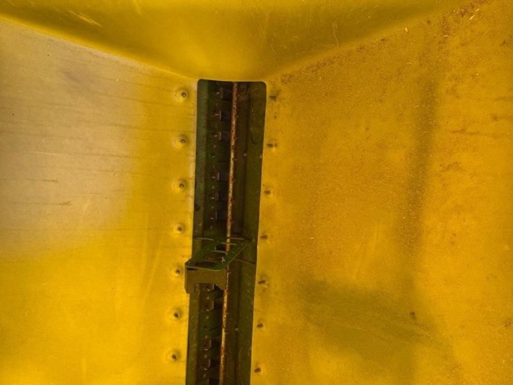 2015-john-deere-1990-image-41