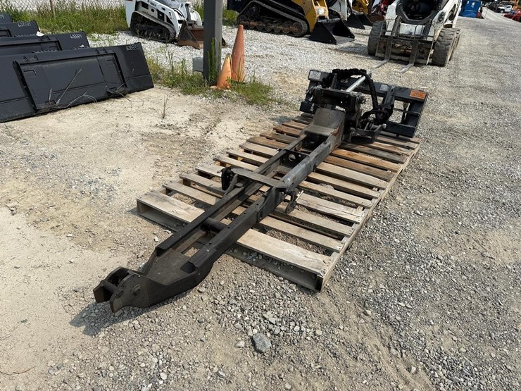 kubota-l4455a--4-pt-hitch-and-subframe-wh-auto-latch-uni-tach-image-8
