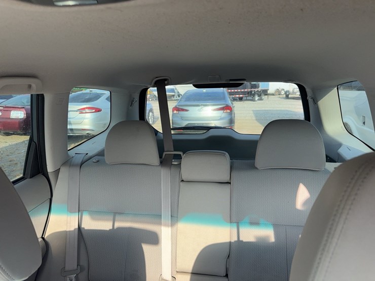 2012-subaru-forester-image-27