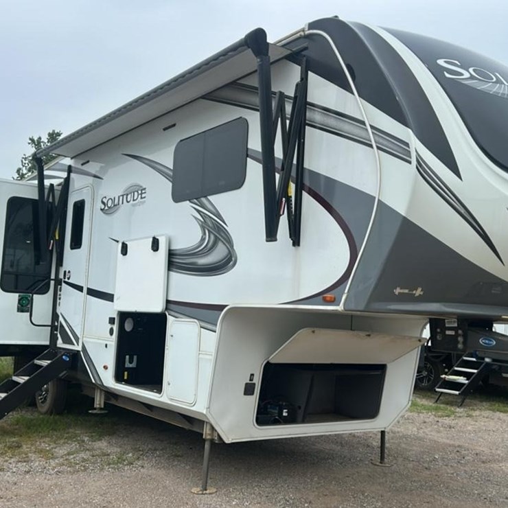 #139 • 2022 Grand Design Solitude 310GK Camper