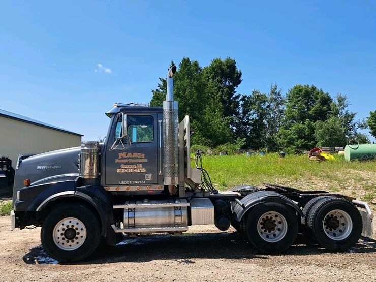 2009-western-star-4900-image-2
